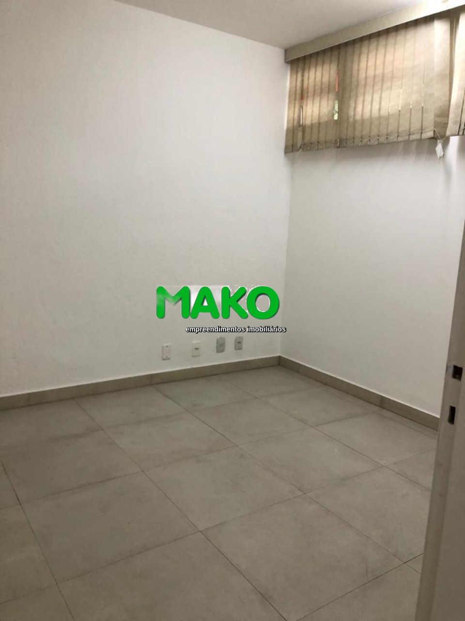 Casa à venda e aluguel com 3 quartos, 400m² - Foto 21