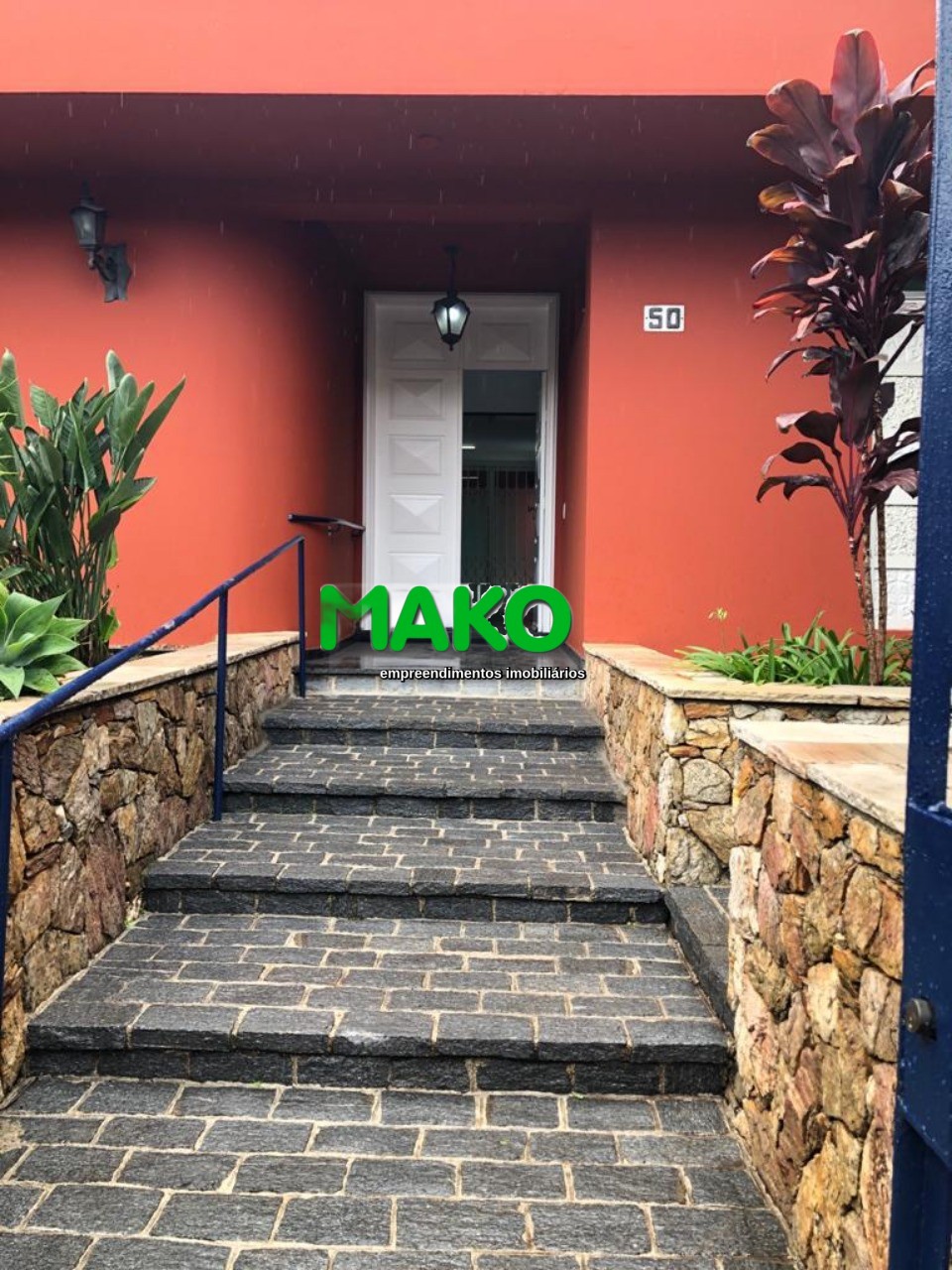 Casa à venda e aluguel com 3 quartos, 400m² - Foto 13