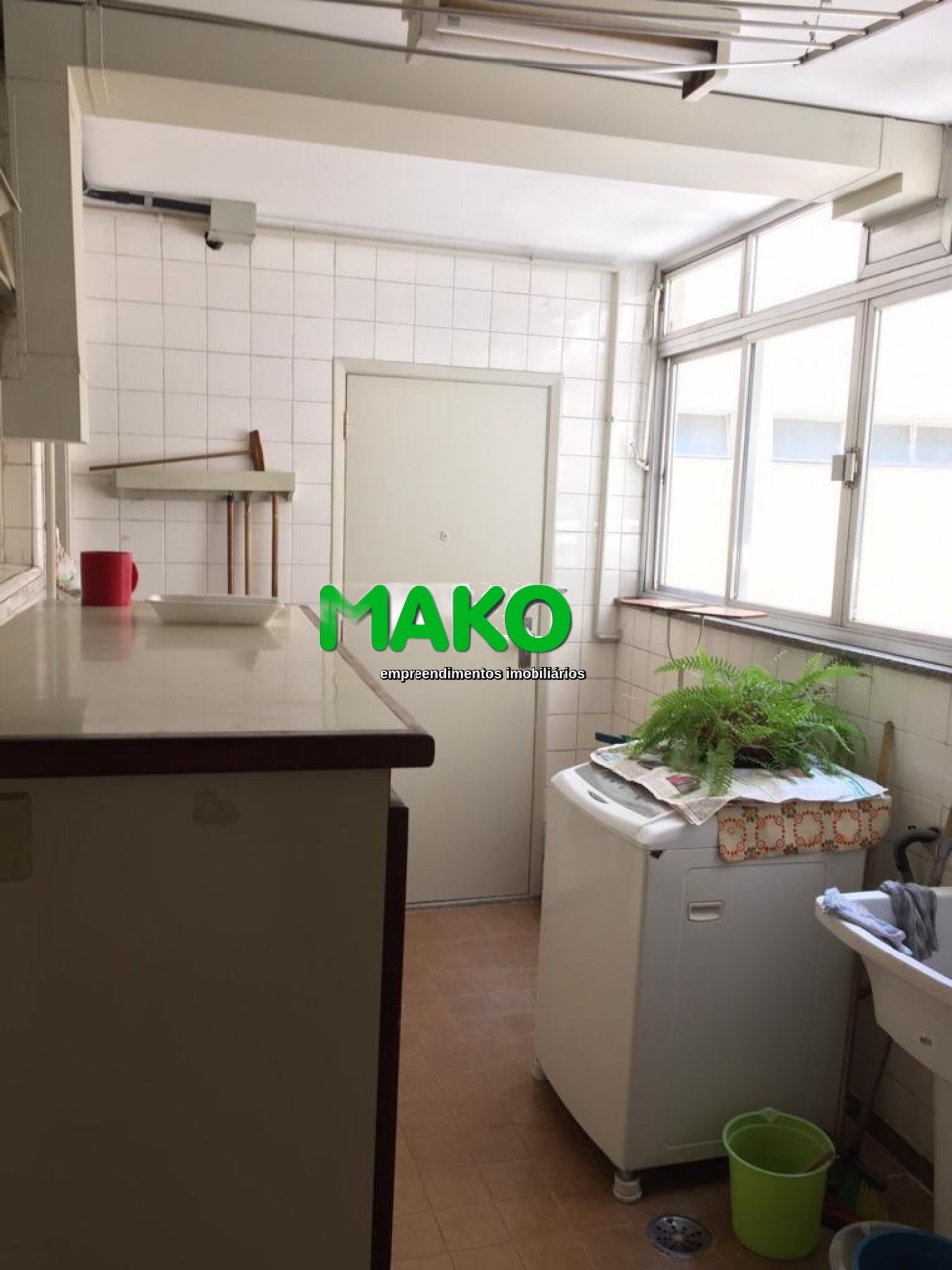 Apartamento à venda com 3 quartos, 180m² - Foto 6