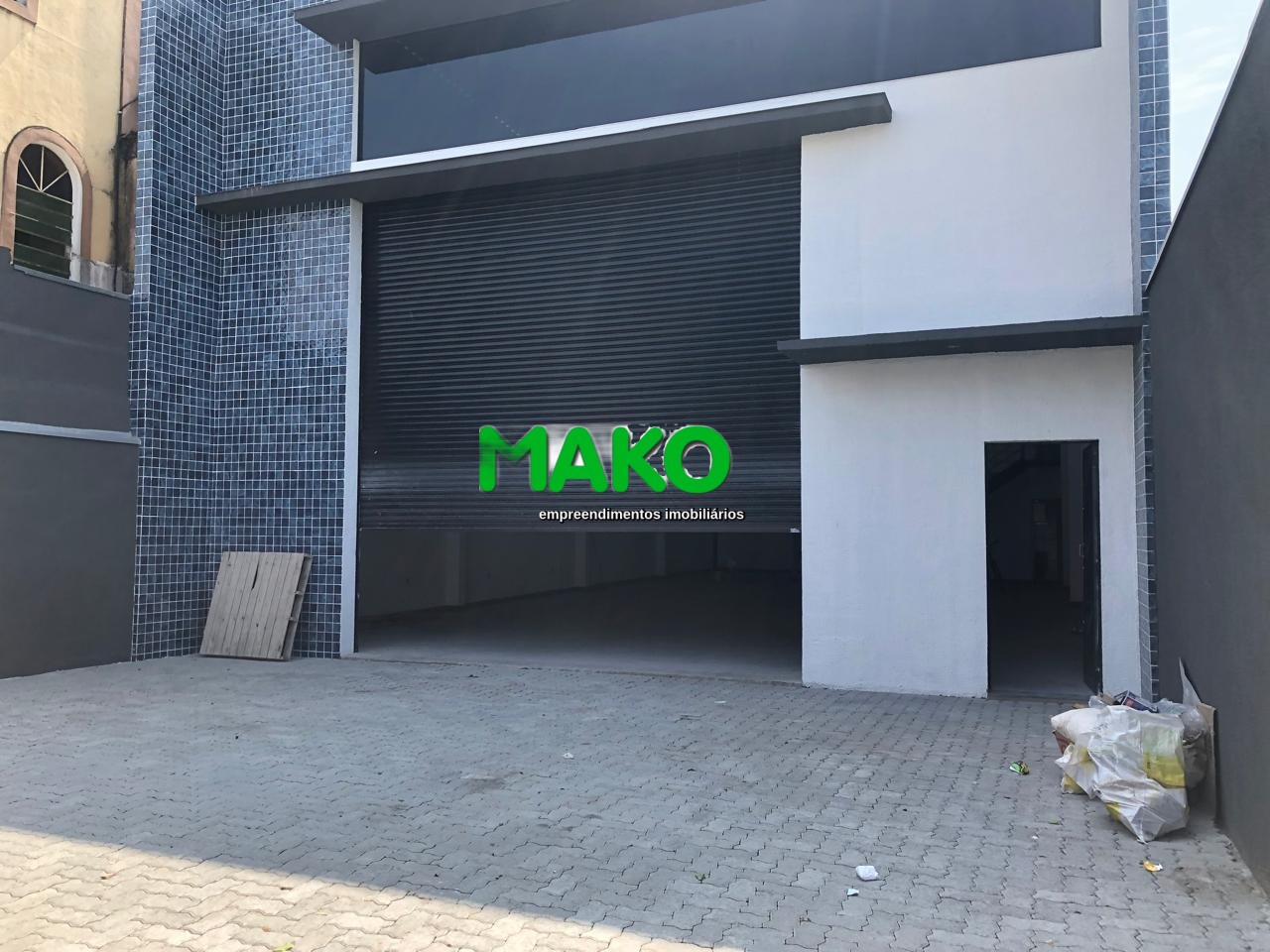 Depósito-Galpão-Armazém para alugar, 350m² - Foto 1