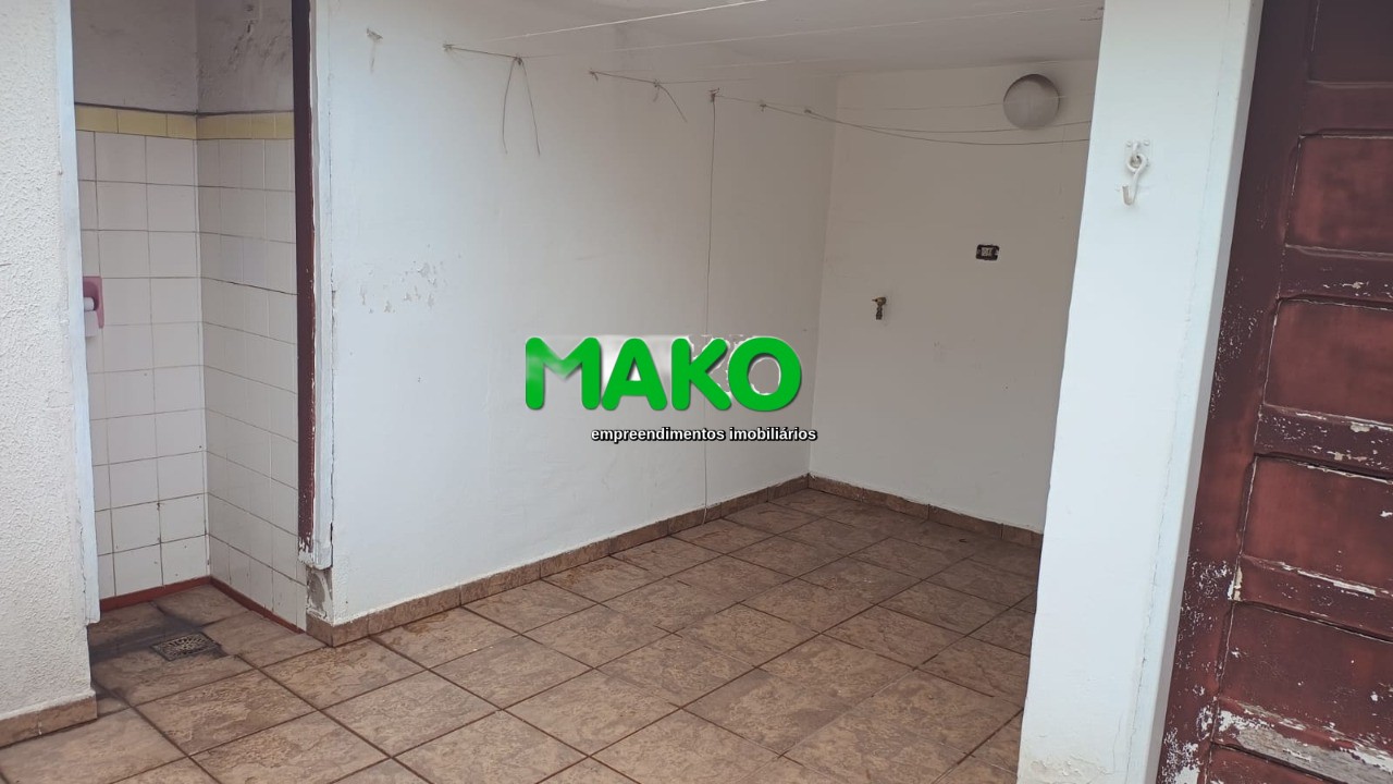 Casa à venda com 2 quartos, 150m² - Foto 2