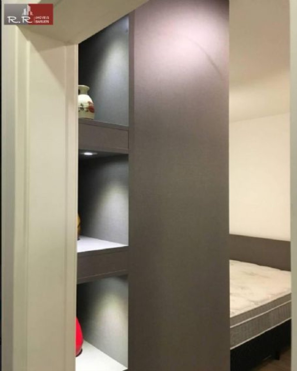 Apartamento à venda com 2 quartos, 77m² - Foto 10