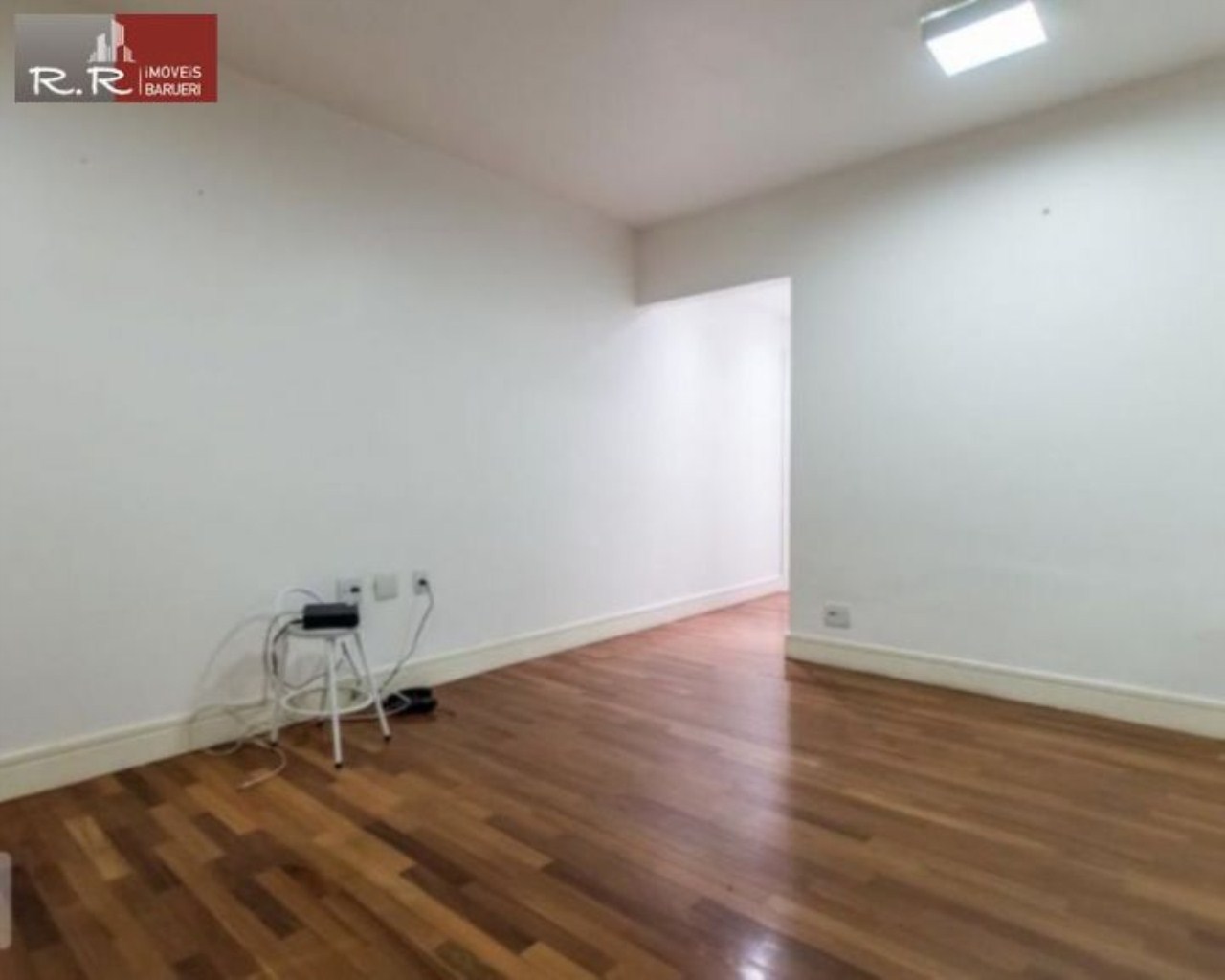 Apartamento à venda com 2 quartos, 85m² - Foto 3