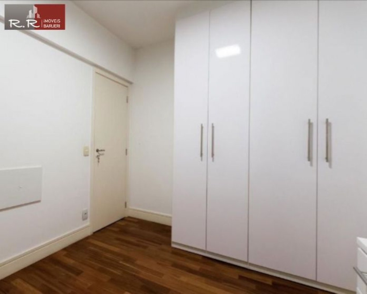 Apartamento à venda com 2 quartos, 85m² - Foto 10