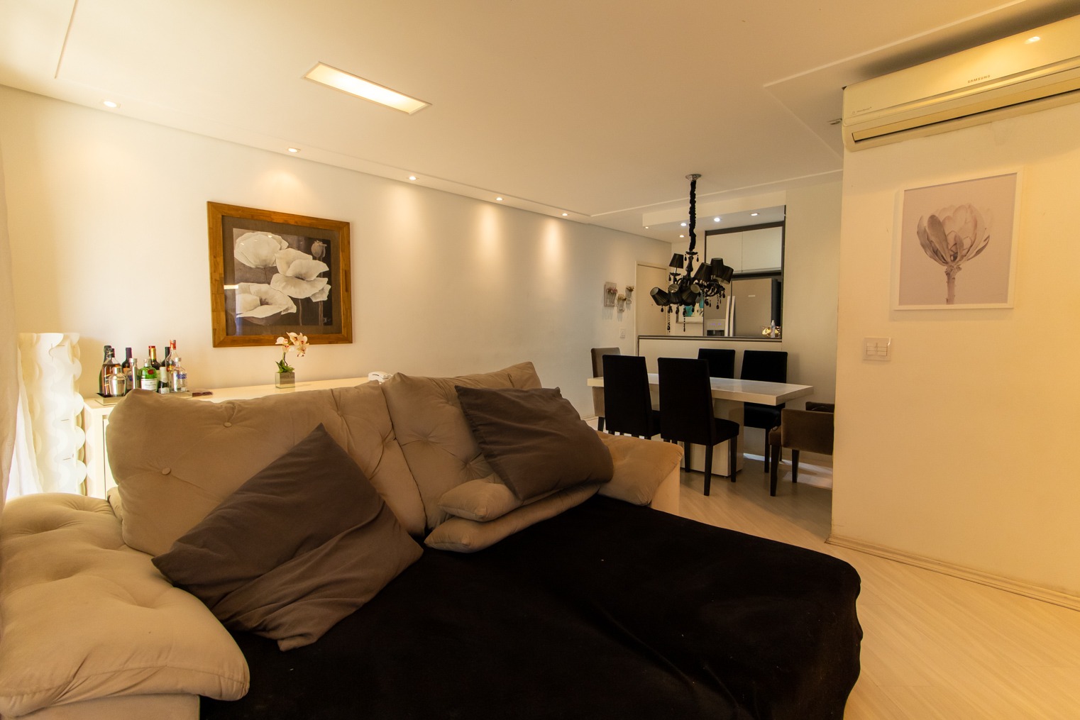 Apartamento à venda com 2 quartos, 80m² - Foto 3