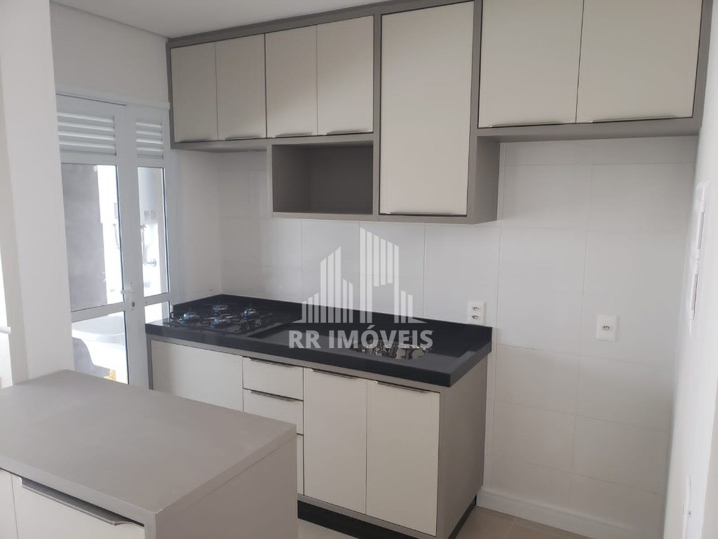 Apartamento à venda com 2 quartos, 68m² - Foto 2