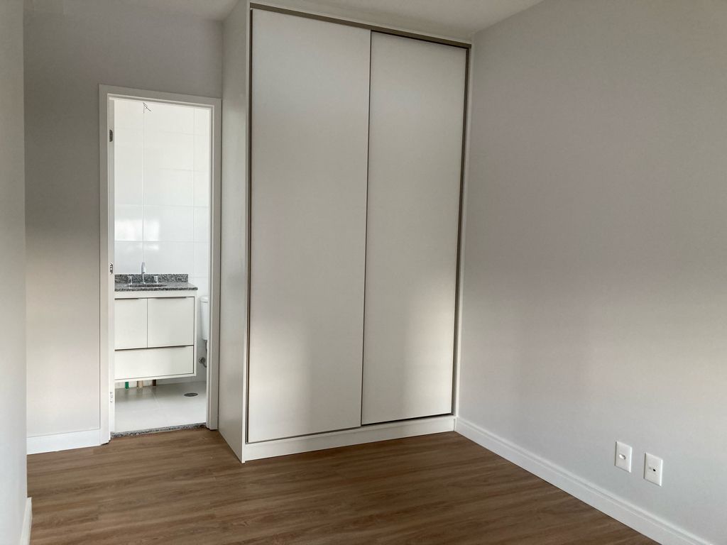 Apartamento à venda com 2 quartos, 68m² - Foto 30