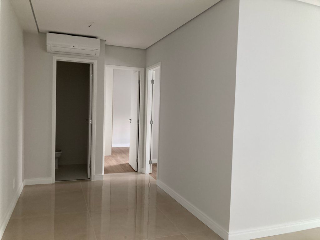 Apartamento à venda com 2 quartos, 68m² - Foto 28