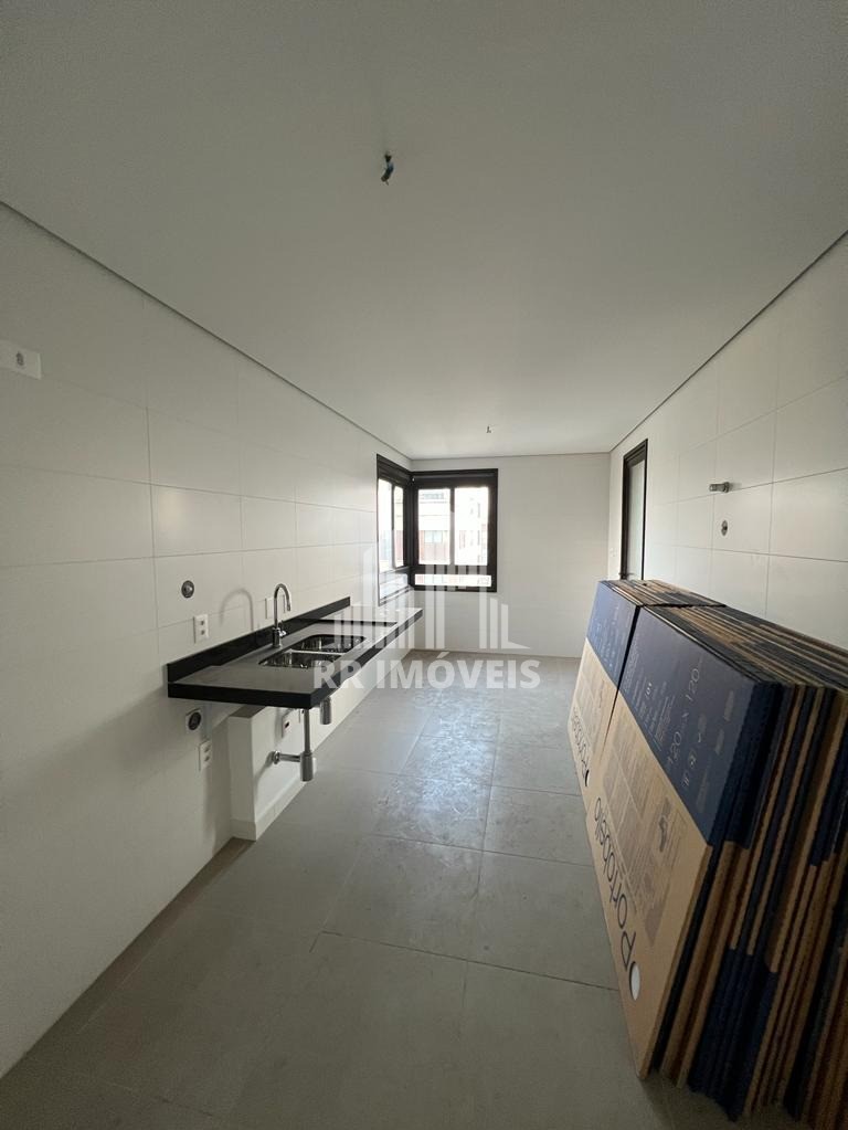 Apartamento à venda com 4 quartos, 228m² - Foto 8