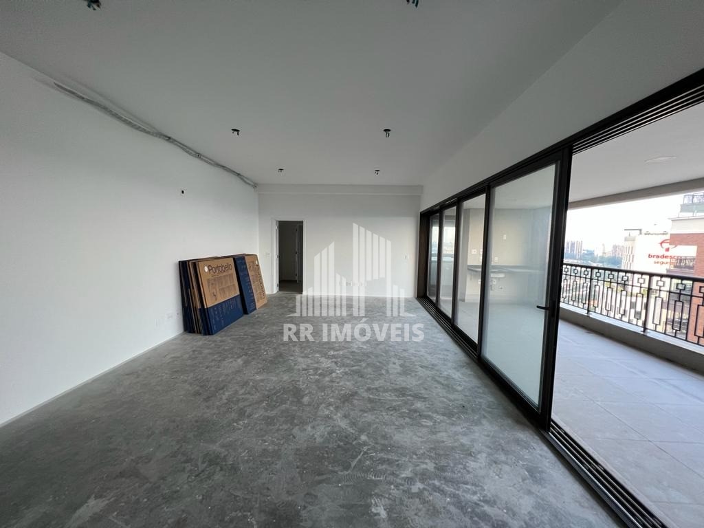 Apartamento à venda com 4 quartos, 228m² - Foto 4