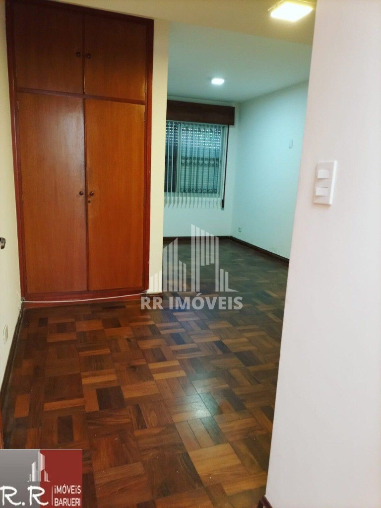 Casa à venda com 3 quartos, 300m² - Foto 22