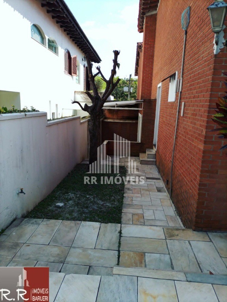 Casa à venda com 3 quartos, 300m² - Foto 26