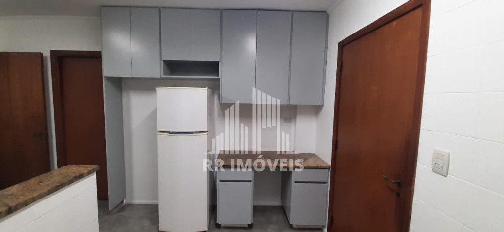 Casa à venda com 3 quartos, 300m² - Foto 9