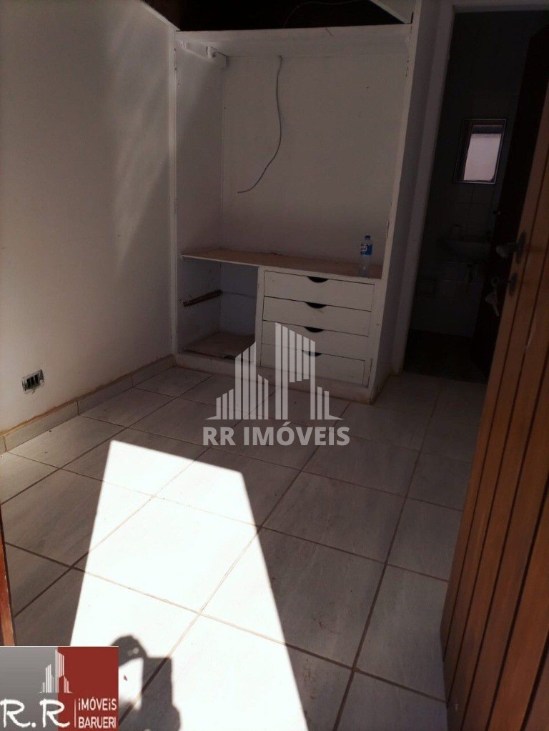 Casa à venda com 3 quartos, 300m² - Foto 23