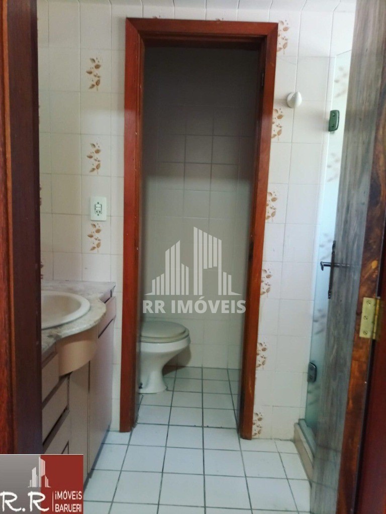 Casa à venda com 3 quartos, 300m² - Foto 17