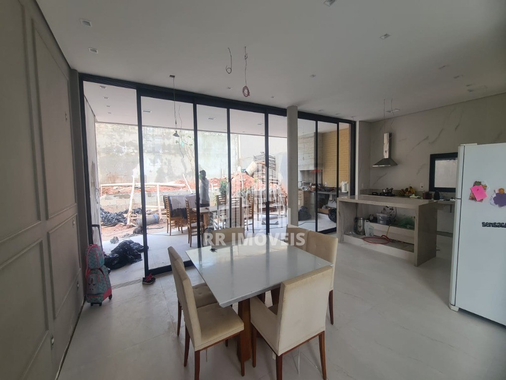 Casa à venda com 4 quartos, 440m² - Foto 7