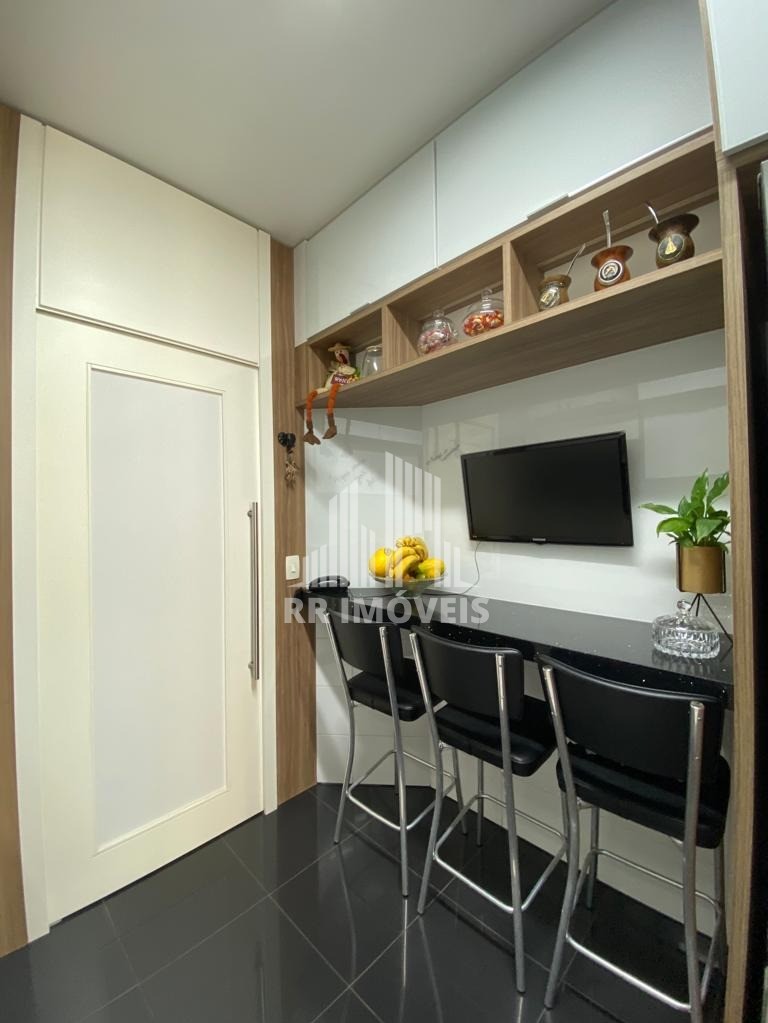 Apartamento à venda com 3 quartos, 122m² - Foto 9