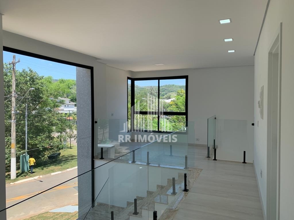 Casa à venda com 3 quartos, 340m² - Foto 6