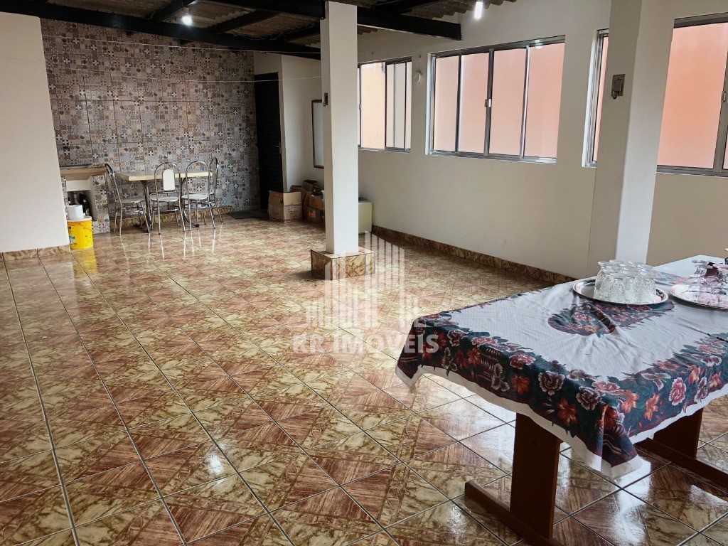 Casa à venda com 3 quartos, 200m² - Foto 28