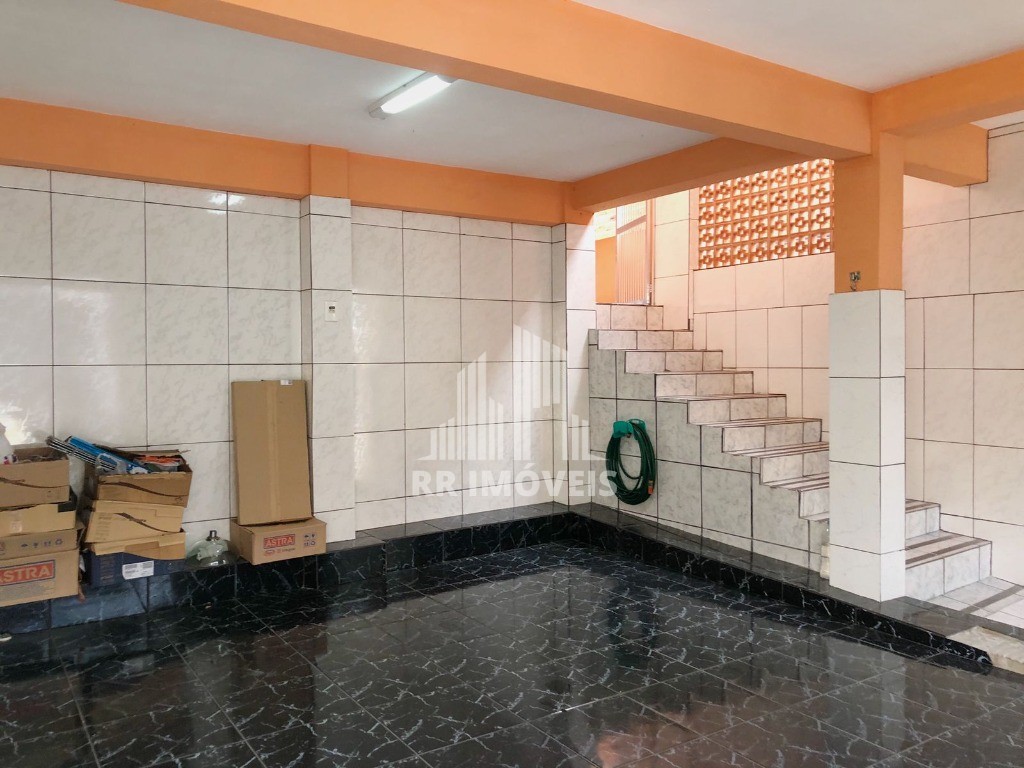 Casa à venda com 3 quartos, 200m² - Foto 24