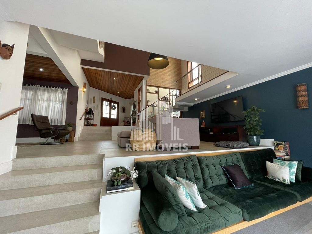 Casa à venda com 3 quartos, 360m² - Foto 8