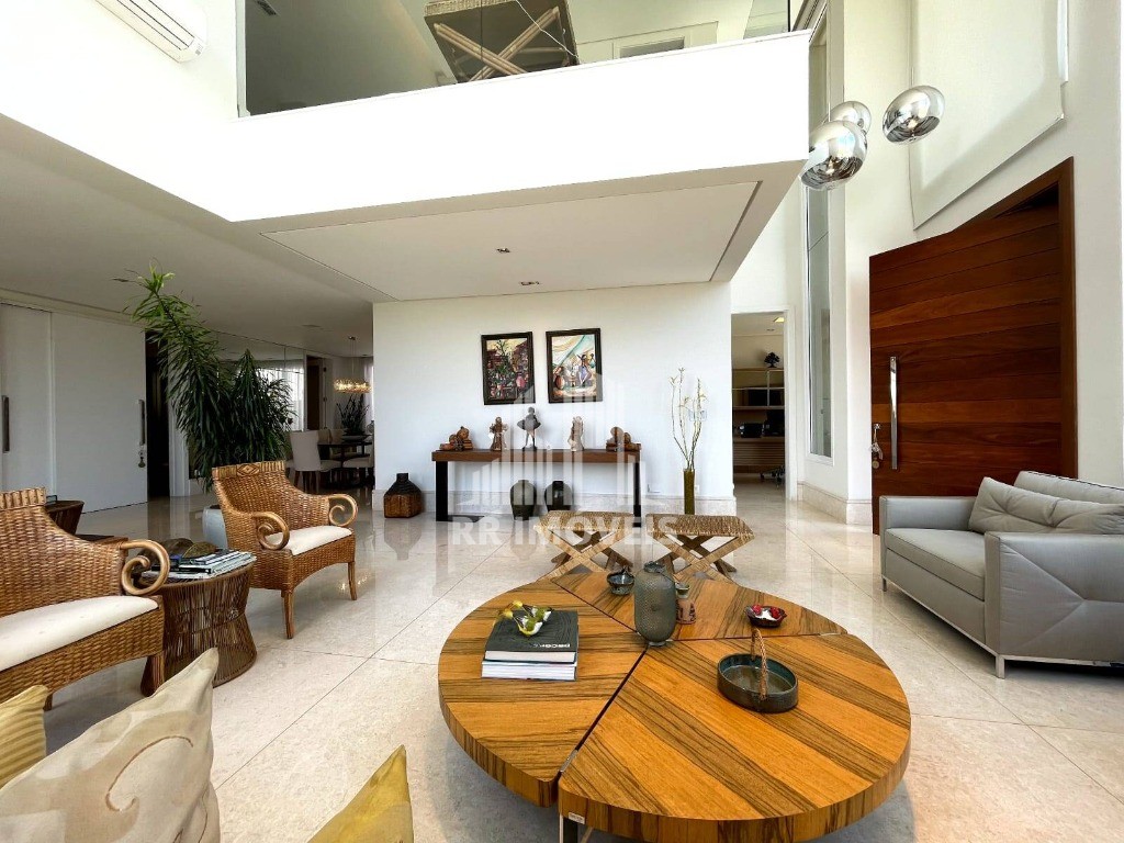 Casa à venda com 4 quartos, 585m² - Foto 5