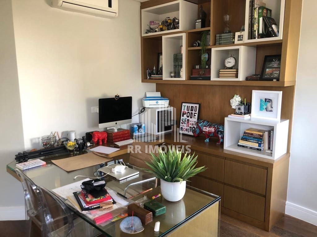 Casa à venda com 4 quartos, 750m² - Foto 14