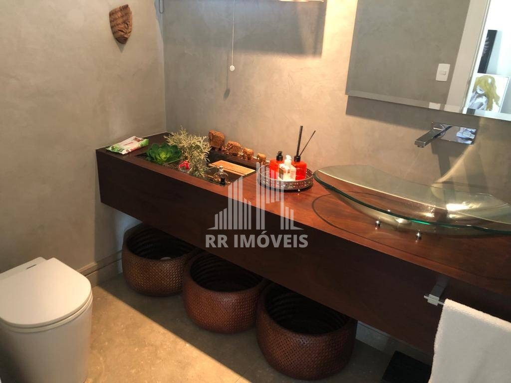 Casa à venda com 4 quartos, 750m² - Foto 15