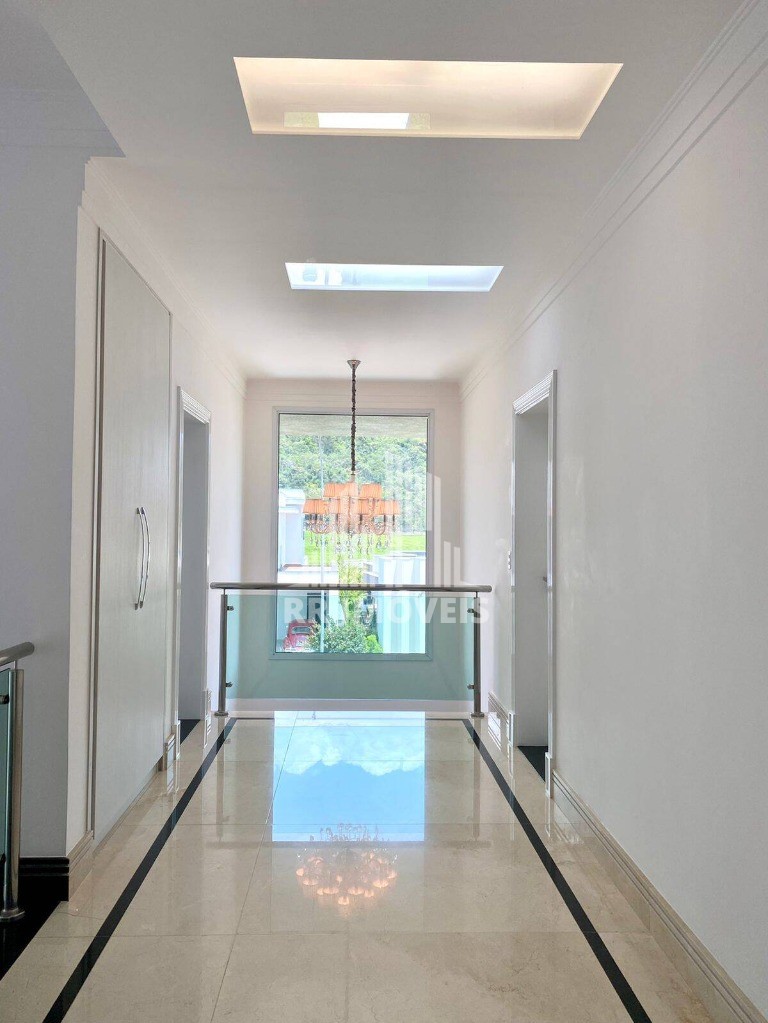 Casa à venda com 5 quartos, 950m² - Foto 11