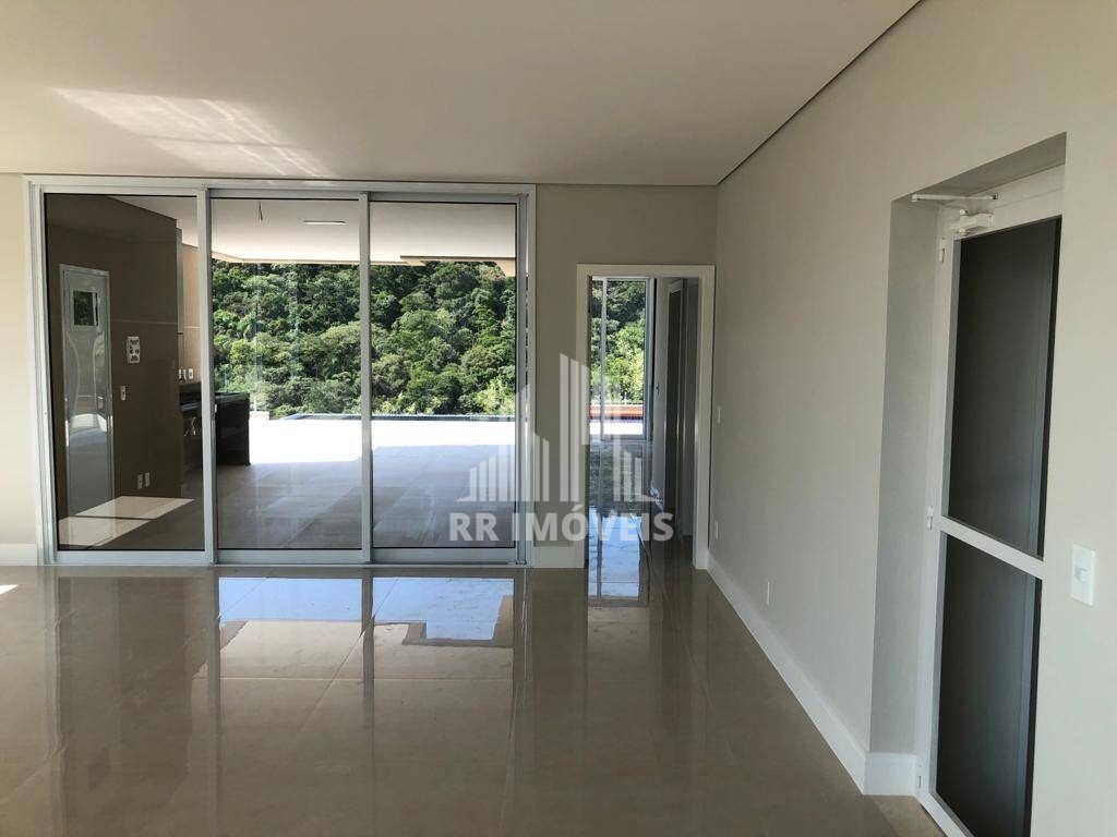 Casa à venda com 4 quartos, 345m² - Foto 11