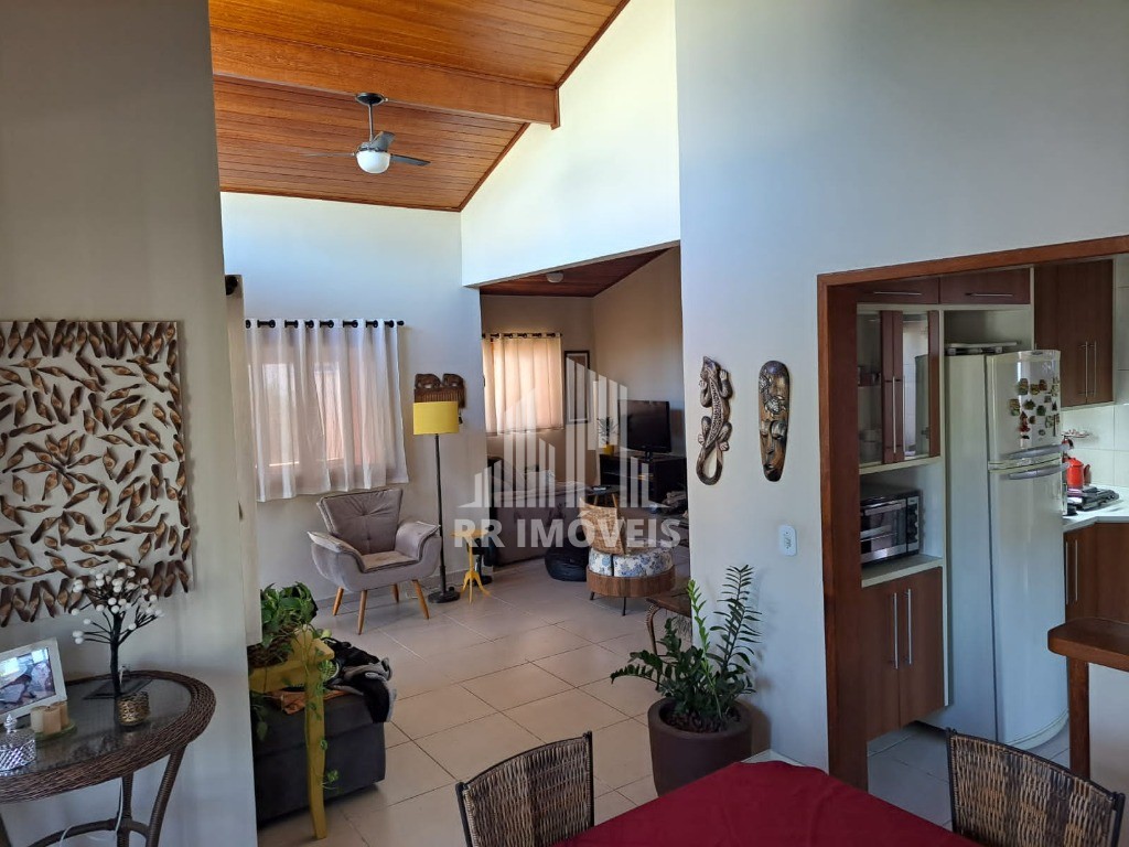 Casa à venda com 3 quartos, 177m² - Foto 5