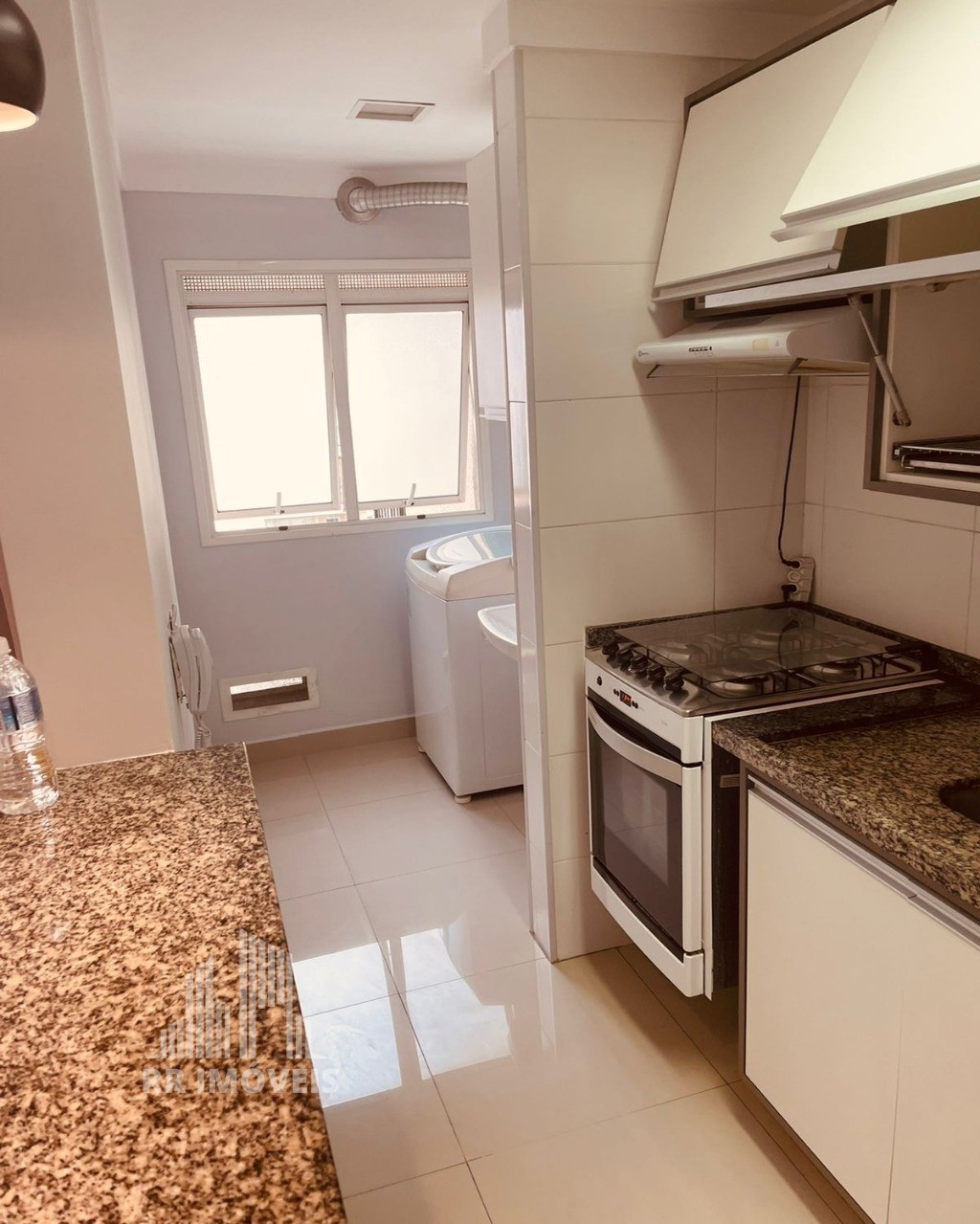 Apartamento à venda com 1 quarto, 68m² - Foto 6