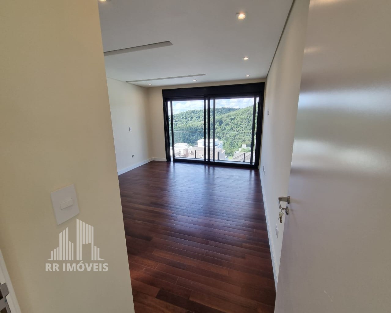 Casa à venda com 4 quartos, 604m² - Foto 18