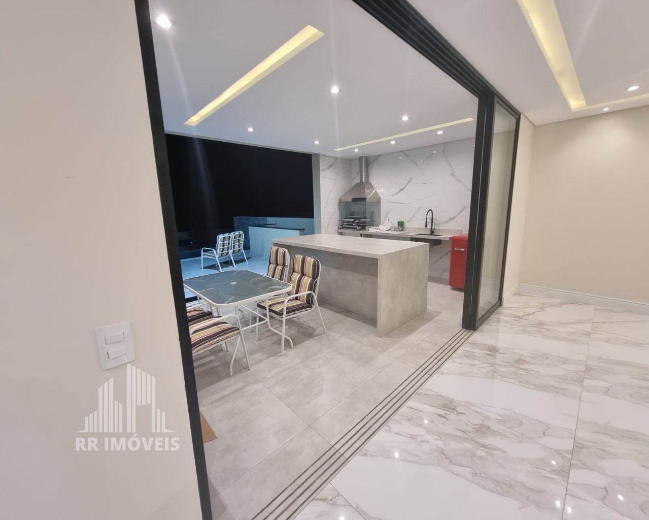 Casa à venda com 4 quartos, 604m² - Foto 10