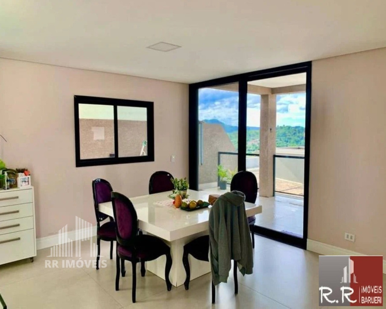 Casa à venda com 3 quartos, 222m² - Foto 6