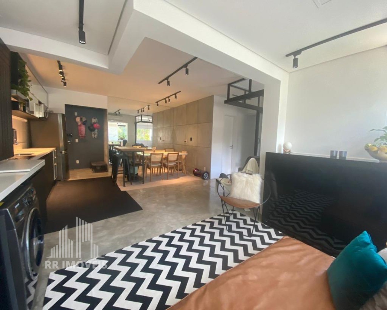 Apartamento à venda com 2 quartos, 75m² - Foto 1