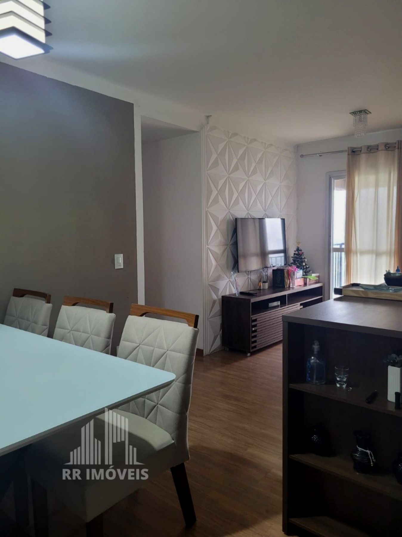 Apartamento à venda com 3 quartos, 76m² - Foto 1