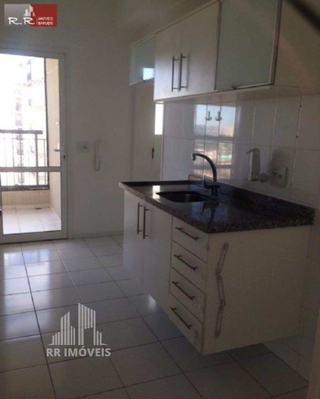 Apartamento à venda com 2 quartos, 76m² - Foto 3