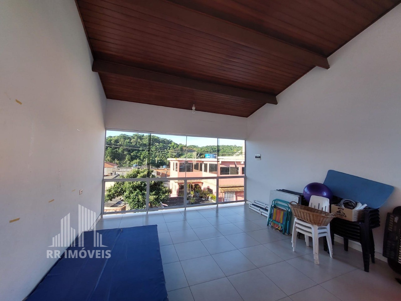 Casa à venda com 3 quartos, 285m² - Foto 11