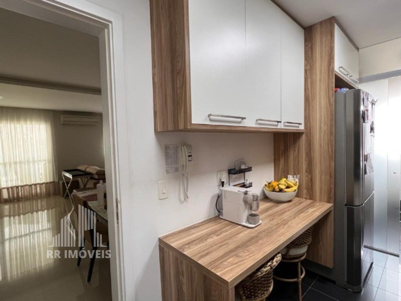 Apartamento à venda com 3 quartos, 133m² - Foto 4