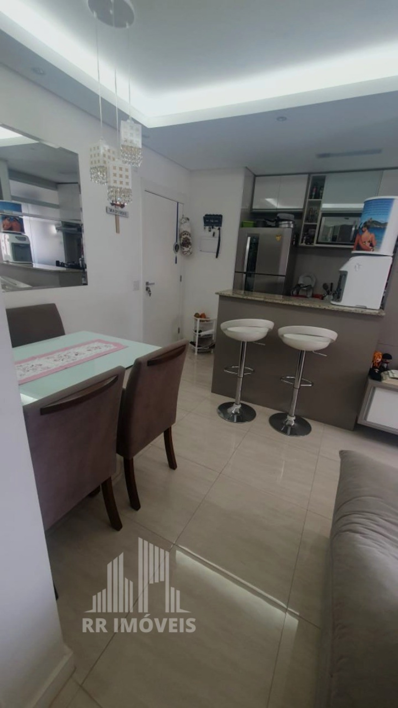 Apartamento à venda com 2 quartos, 51m² - Foto 3