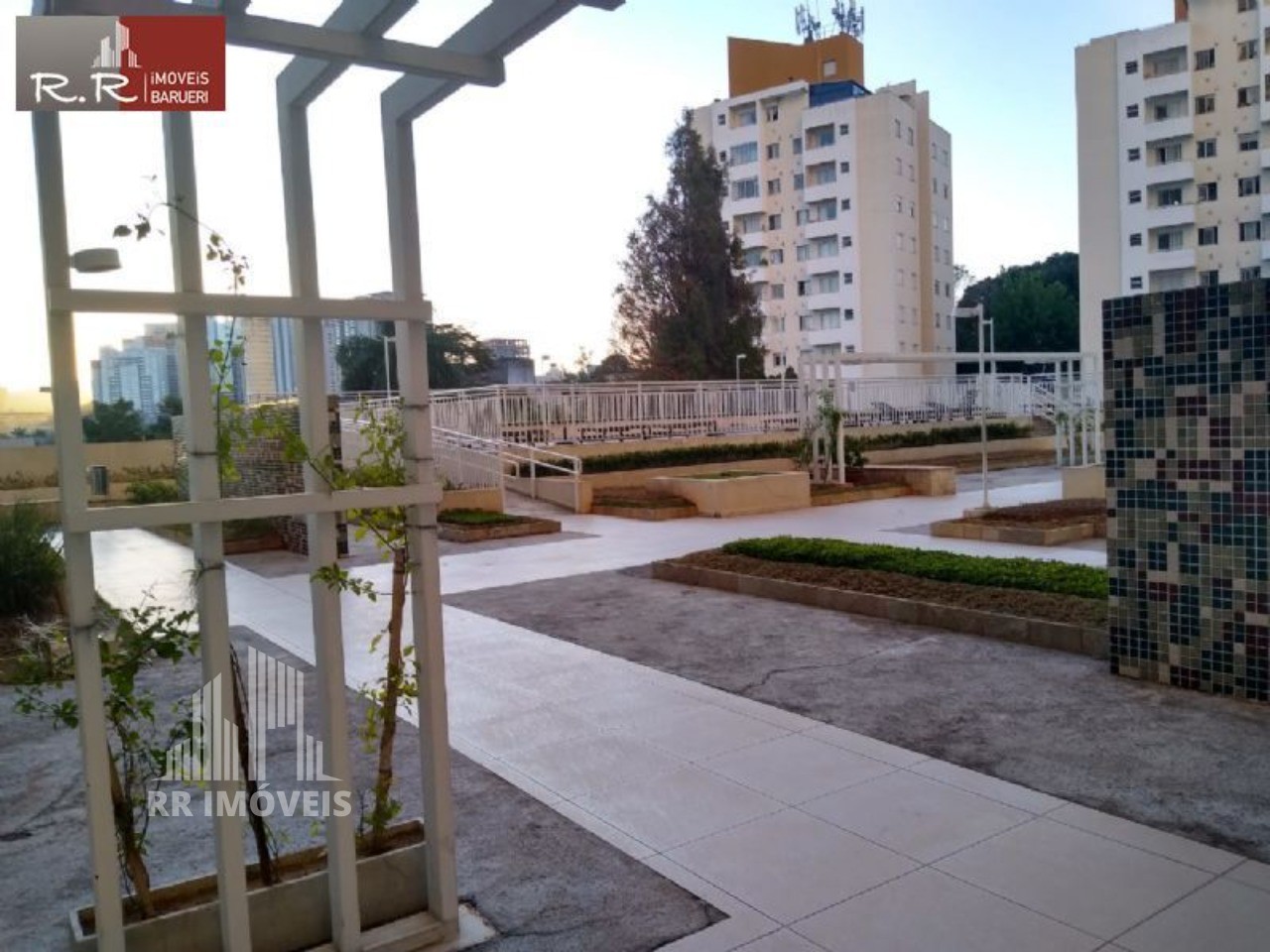 Apartamento à venda com 2 quartos, 57m² - Foto 26