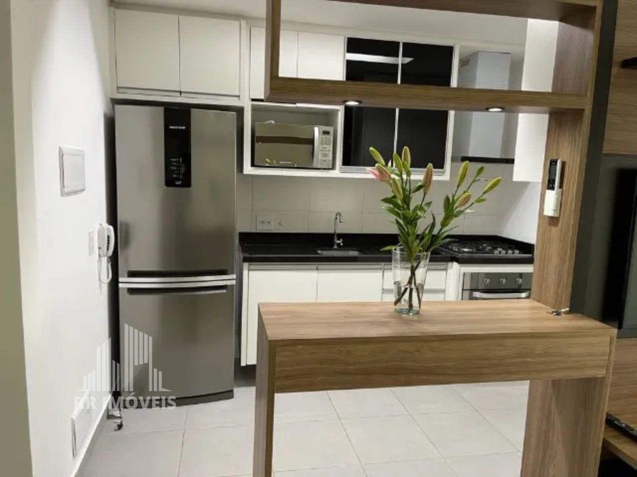 Apartamento à venda com 2 quartos, 67m² - Foto 3