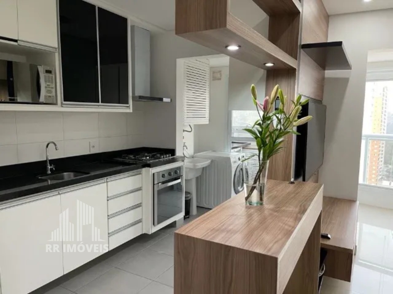 Apartamento à venda com 2 quartos, 67m² - Foto 2