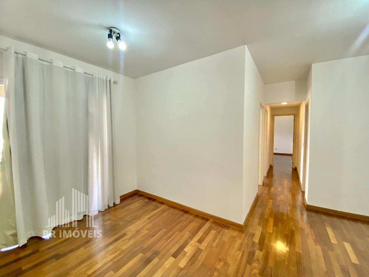 Apartamento à venda com 3 quartos, 73m² - Foto 1