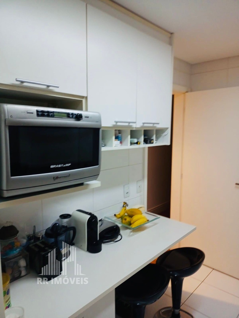 Apartamento à venda com 3 quartos, 85m² - Foto 4