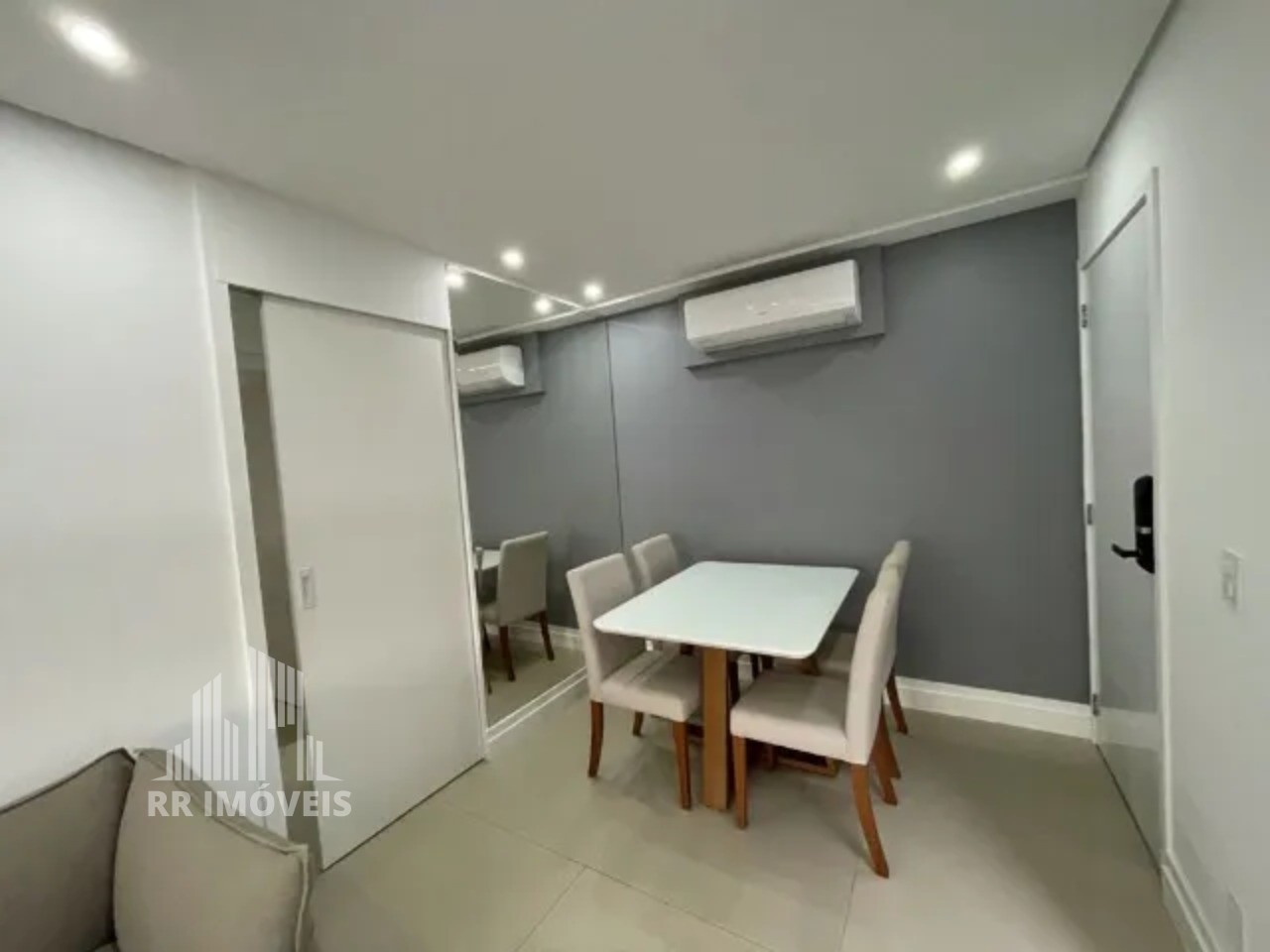 Apartamento à venda com 2 quartos, 67m² - Foto 7