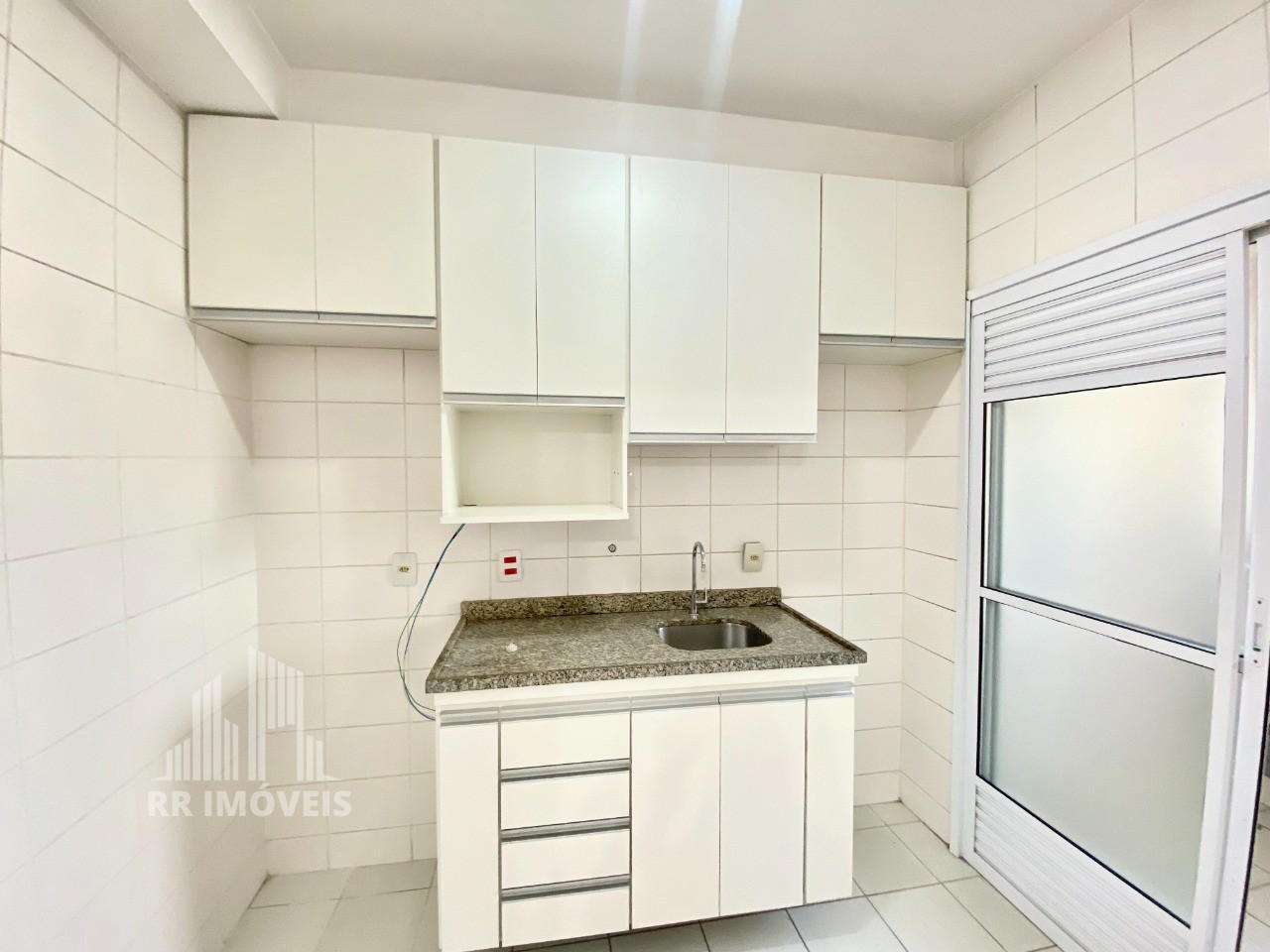 Apartamento à venda com 3 quartos, 73m² - Foto 9