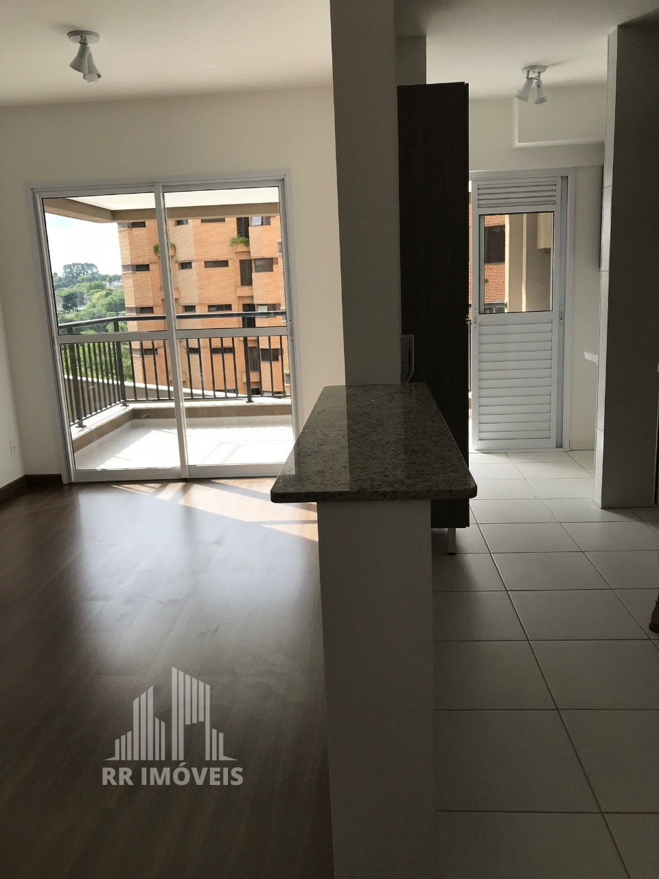 Apartamento à venda com 2 quartos, 69m² - Foto 6