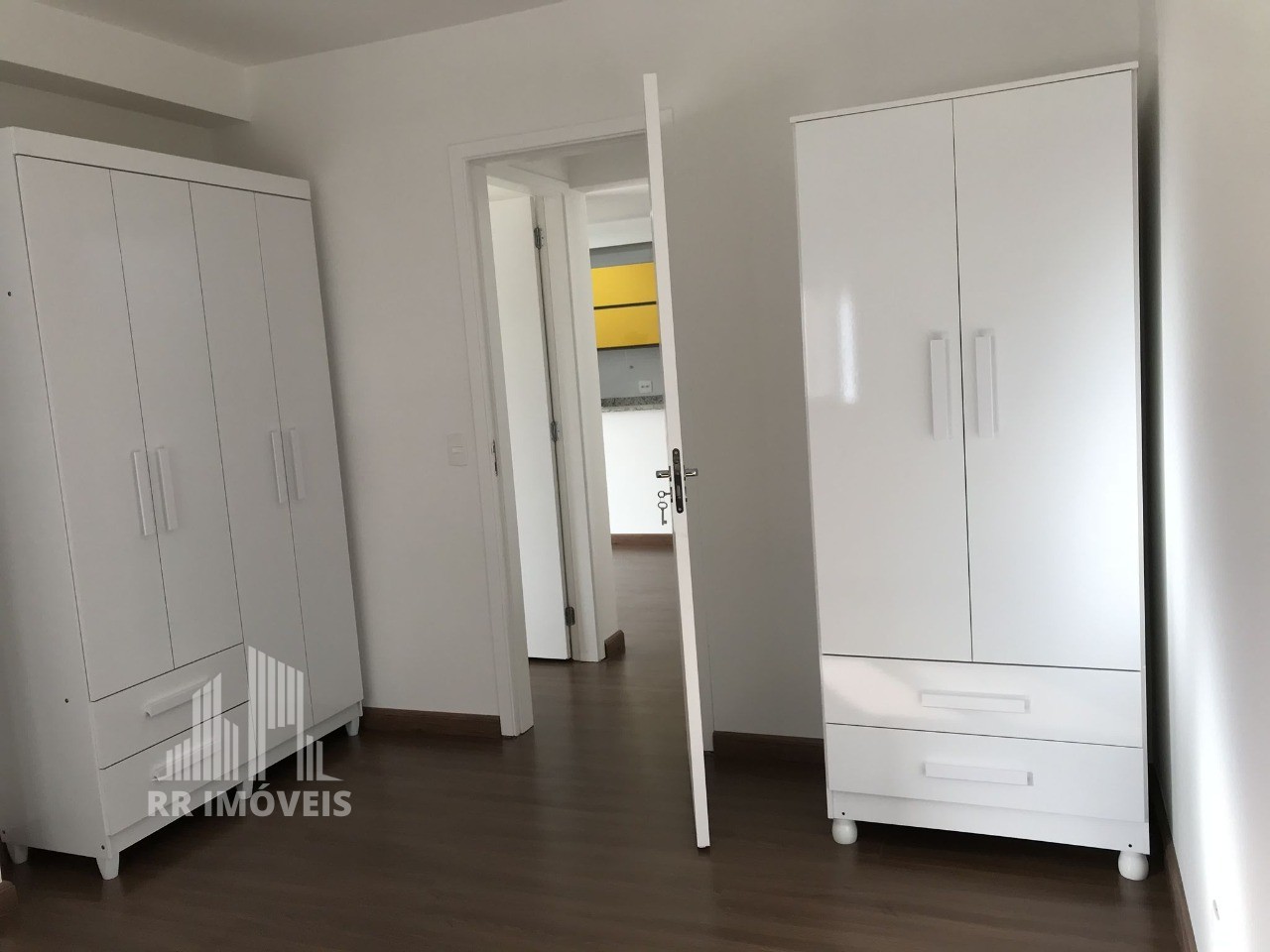 Apartamento à venda com 2 quartos, 69m² - Foto 11